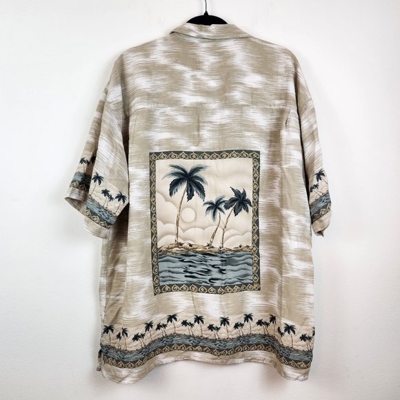 Hilo Hattie Hawaiian Shirt Size XL - Picture 2 of 6